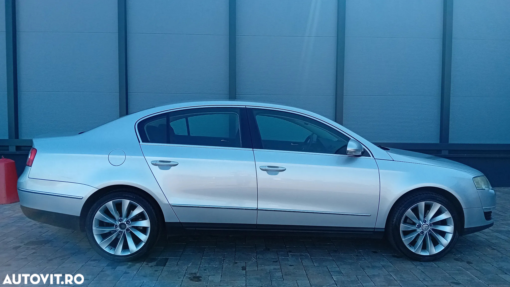 Volkswagen Passat Variant 1.6 FSI Comfortline - 4