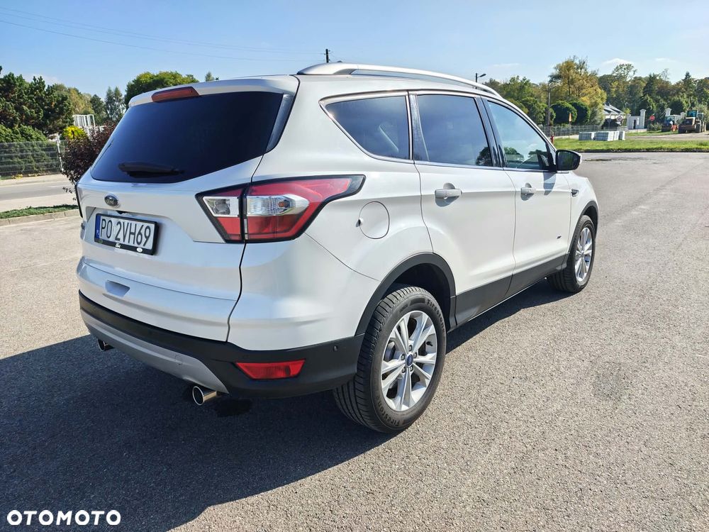 Ford Kuga 2.0 TDCi AWD Titanium - 4