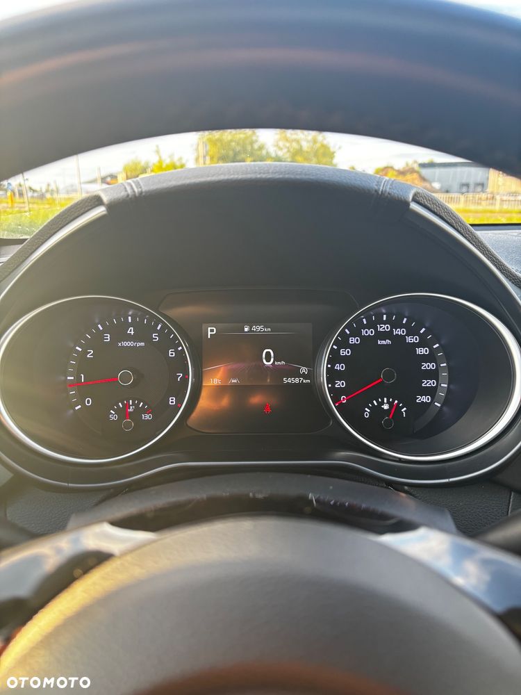 Kia Ceed 1.5 T-GDI M DCT - 11
