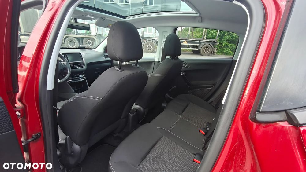 Peugeot 208 1.6 BlueHDi Active S&S - 11