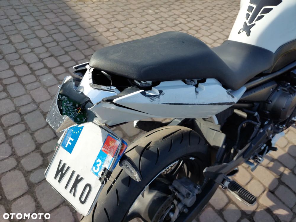 Yamaha XJ - 12