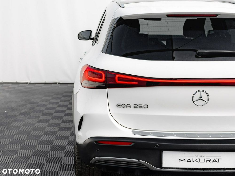 Mercedes-Benz EQA 250 66.5kWh AMG Line - 12
