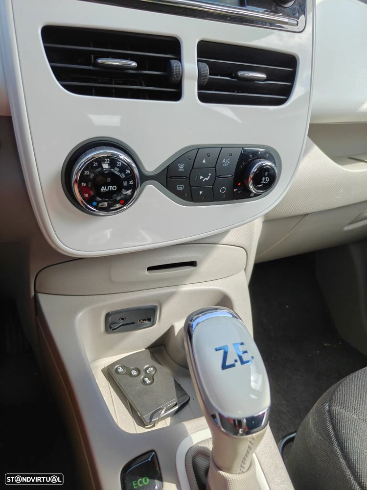 Renault Zoe (c/ Bateria) 41 kwh Intens - 15