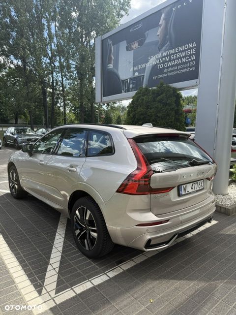 Volvo XC 60 B5 B AWD Plus Dark - 11