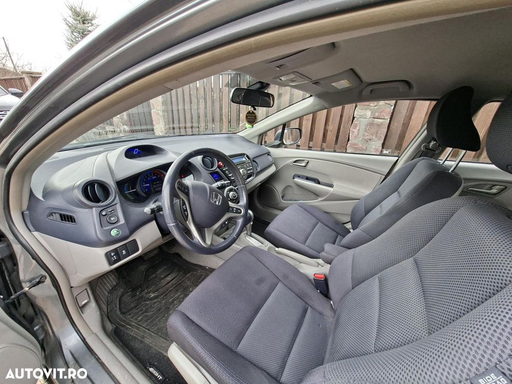 Honda Insight - 8