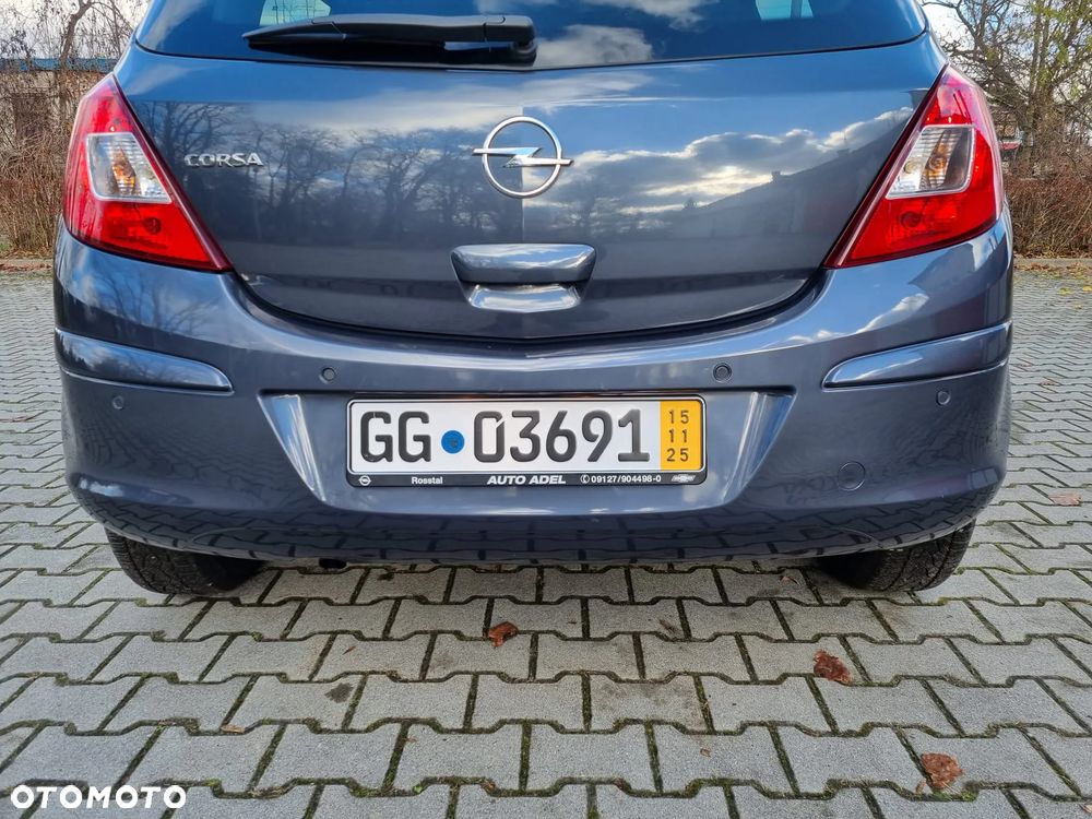 Opel Corsa 1.4 16V Innovation - 9