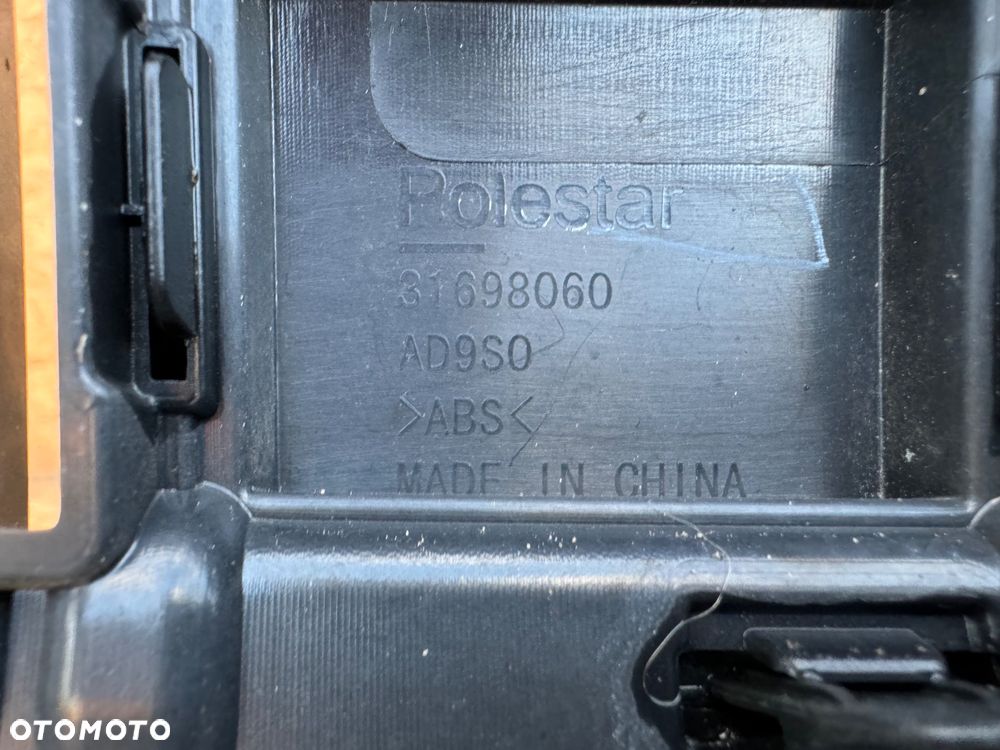ZDERZAK PRZÓD PRZEDNI POLESTAR 2 II 6PDC KRATKA LEWA ŚRODKOWA GRILL 31690327 31663679 31663953 31698060 ORYGINAŁ - 18