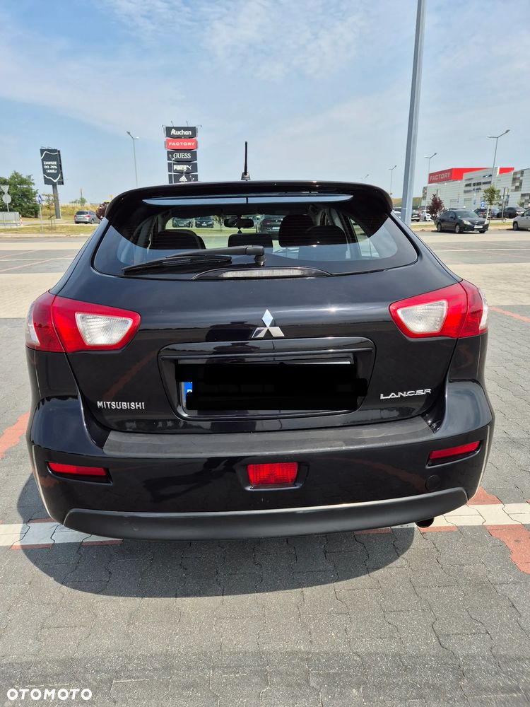 Mitsubishi Lancer - 2