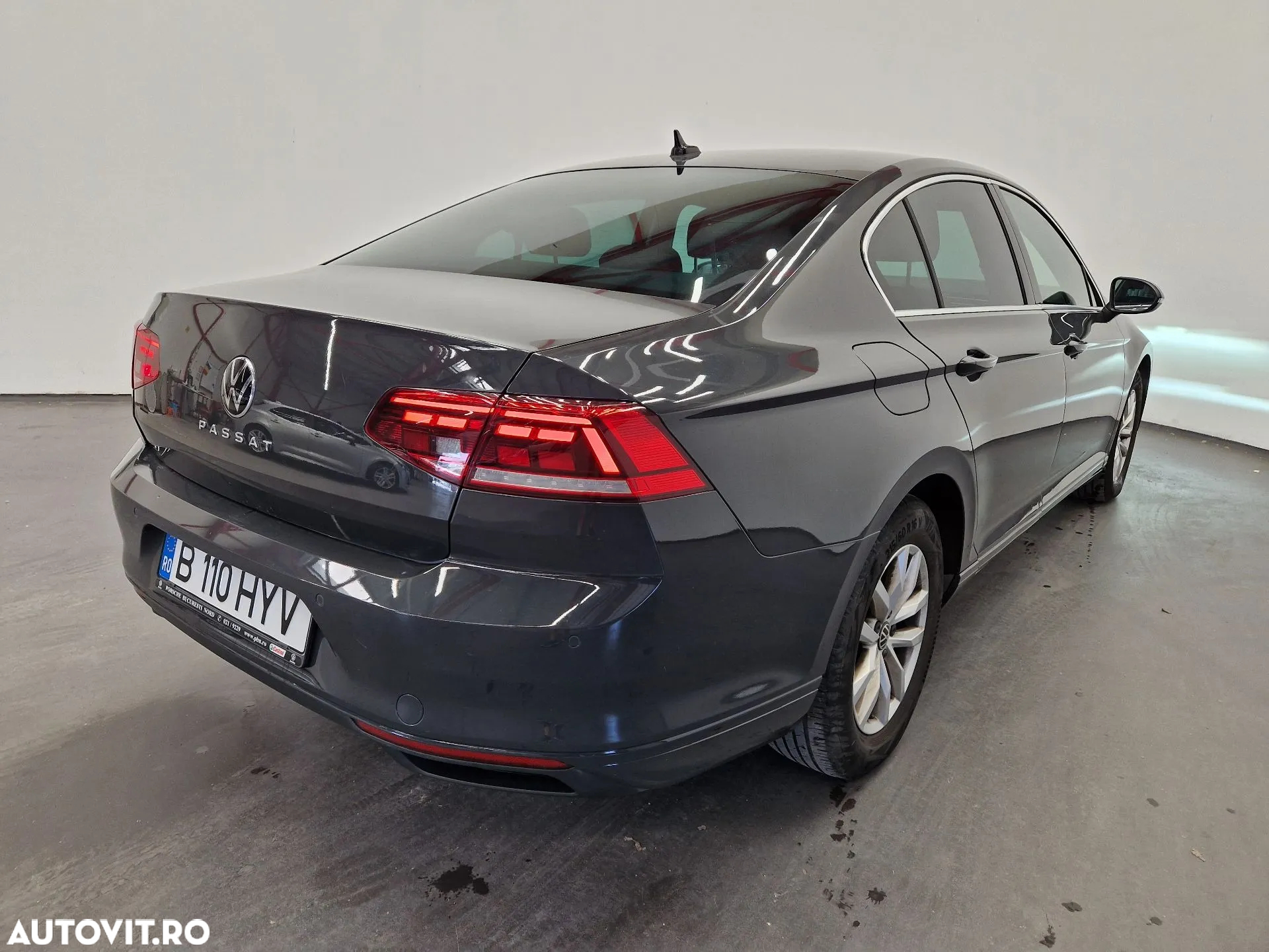 Volkswagen Passat 2.0 TDI DSG Comfortline - 4