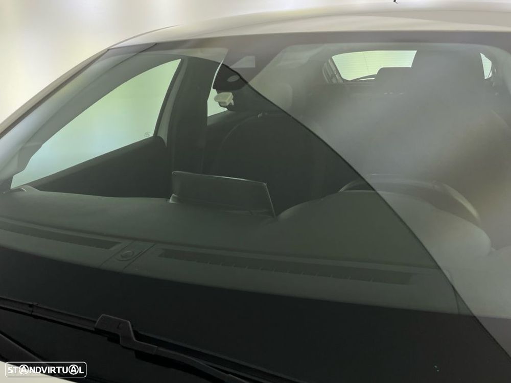 Peugeot 208 1.2 PureTech Active - 19