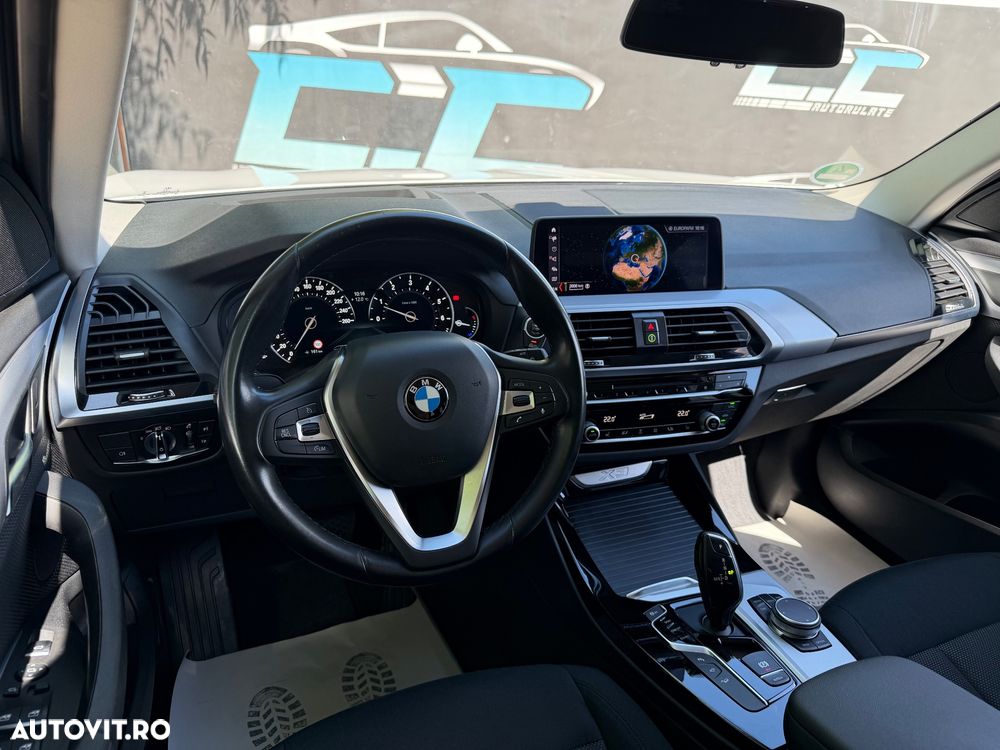 BMW X3 xDrive20i Aut. Advantage - 10