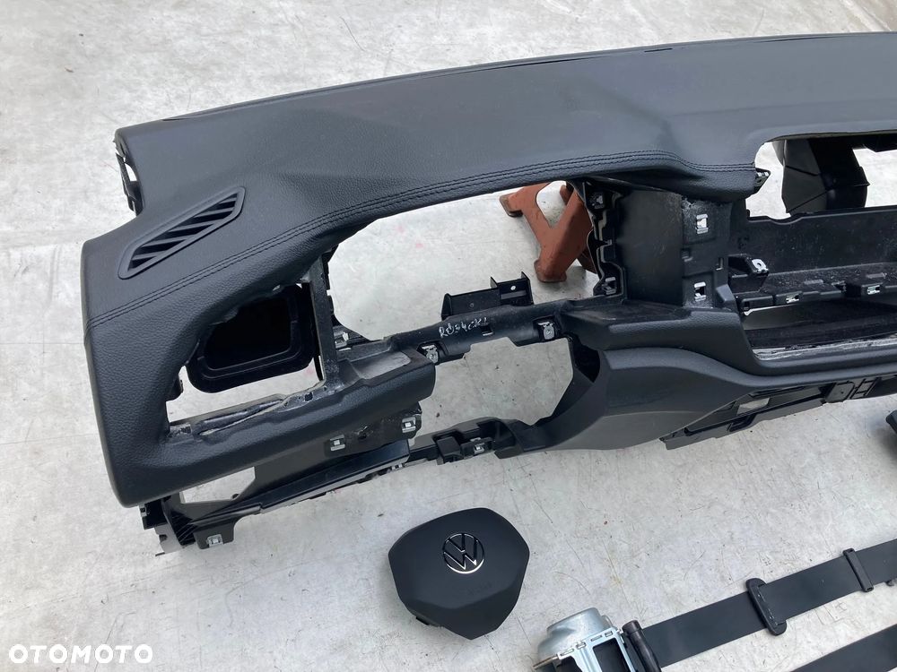 VW T-ROC FL LIFT LIFTING SKÓRA SZYTA DESKA KONSOLA KOKPIT PULPIT PÓŁKA PARAPET AIRBAG PODUSZKI POWIETRZNE KIEROWCY PASAŻERA  FOTELA W FOTEL PASY PAS okazja sprawdź Raz2 !!! - 5