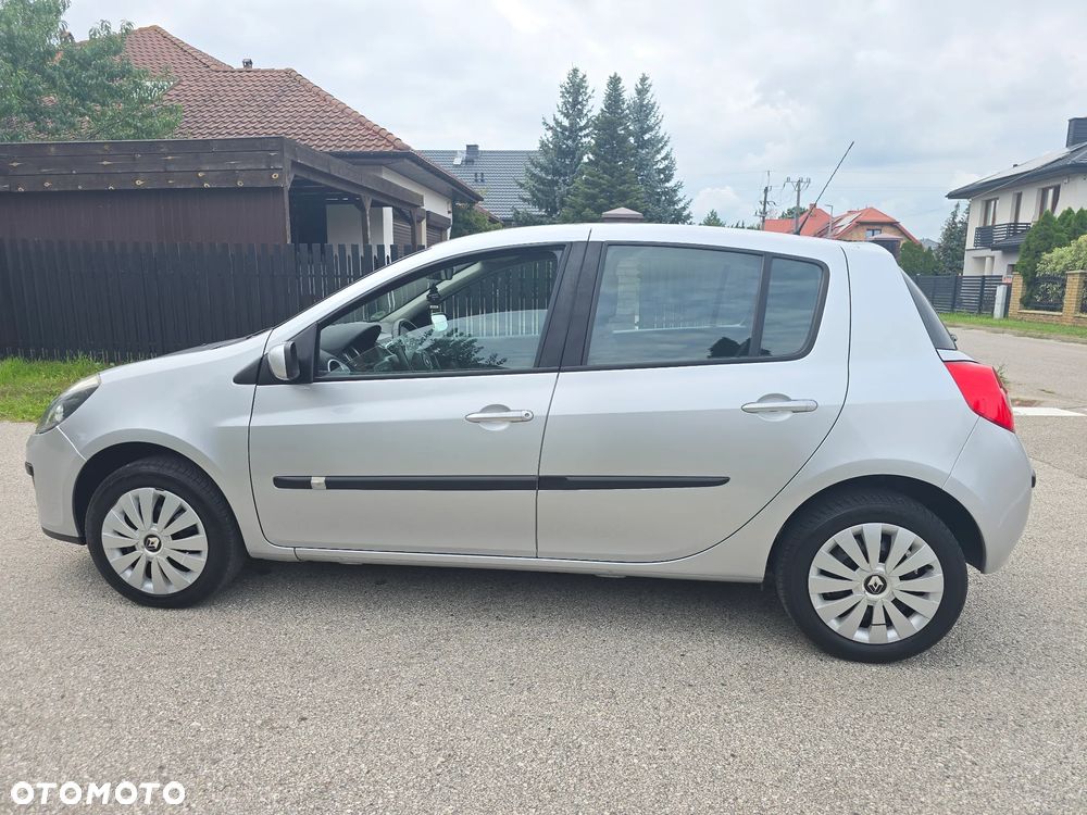 Renault Clio - 6