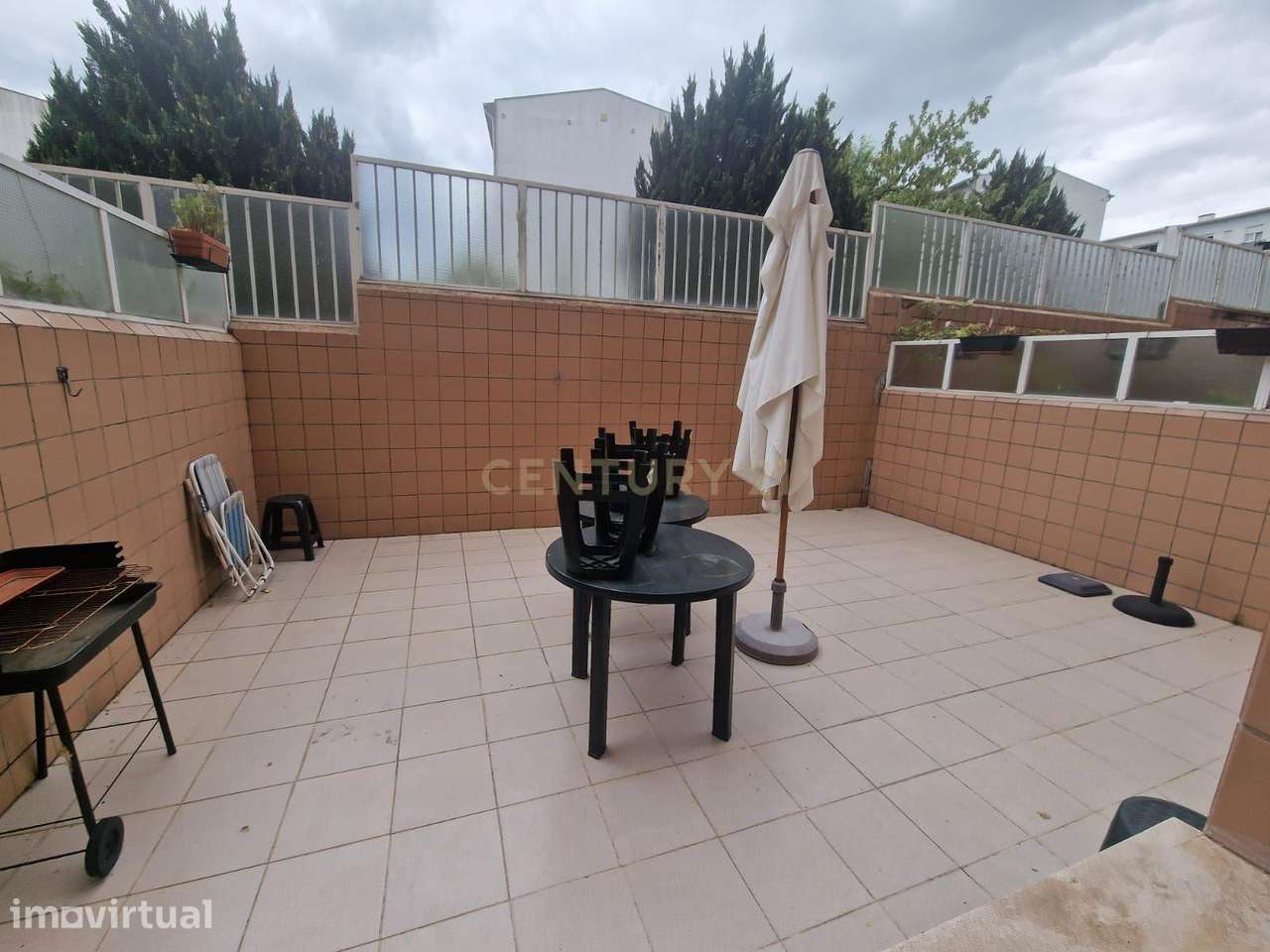Apartamento T1 em Braga (São Vítor) parcialmente mobilado para arrenda - Grande imagem: 4/13