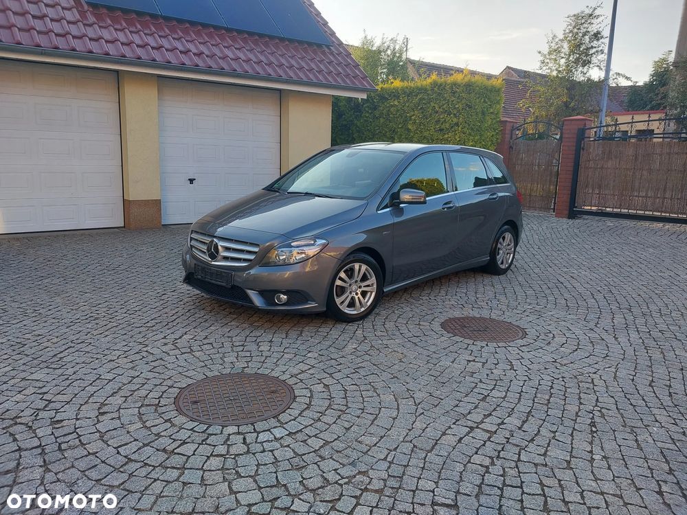 Mercedes-Benz Klasa B 180 CDI (BlueEFFICIENCY) - 31