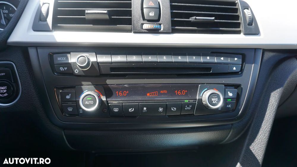 BMW Seria 3 318d Aut. Blue Performance - 27