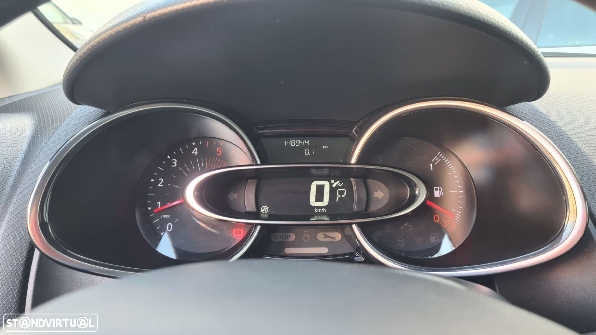 Renault Clio Sport Tourer - 18
