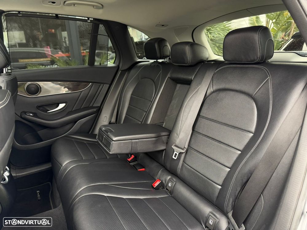 Mercedes-Benz GLC 300 e 4Matic - 24