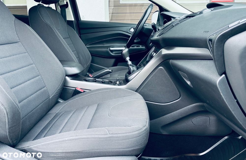 Ford Kuga - 20