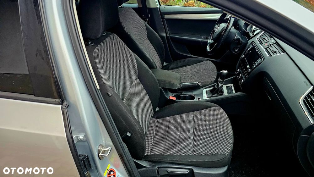 Skoda Octavia 2.0 TDI Ambition - 8