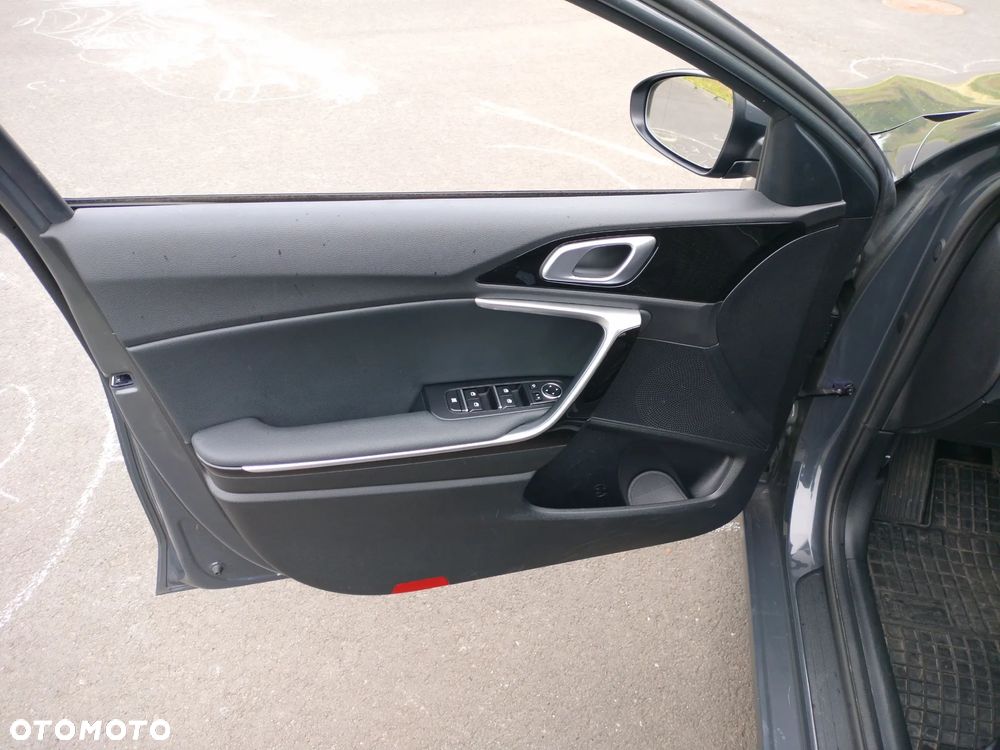 Kia Ceed 1.5 T-GDI Tribute - 10