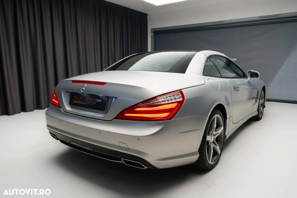 Mercedes-Benz SL 350 Aut - 12