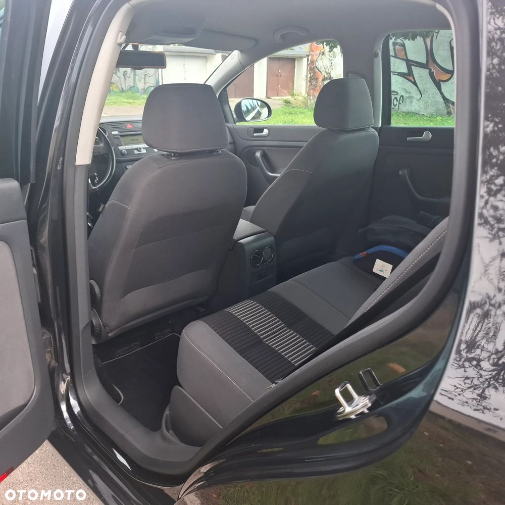 Volkswagen Golf Plus - 17