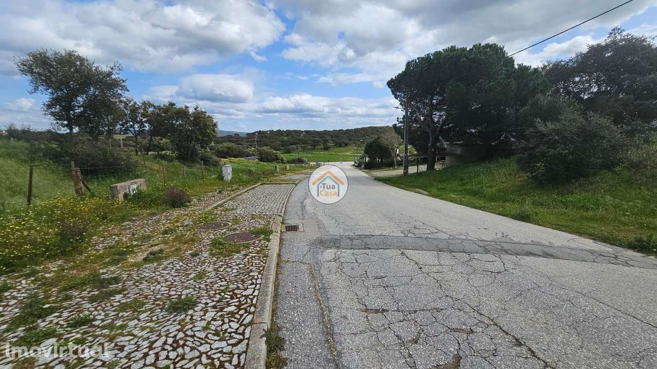 Terreno Urbano com 956m2  localizado na Aldeia do Freixo, concelho de - Grande imagem: 4/15