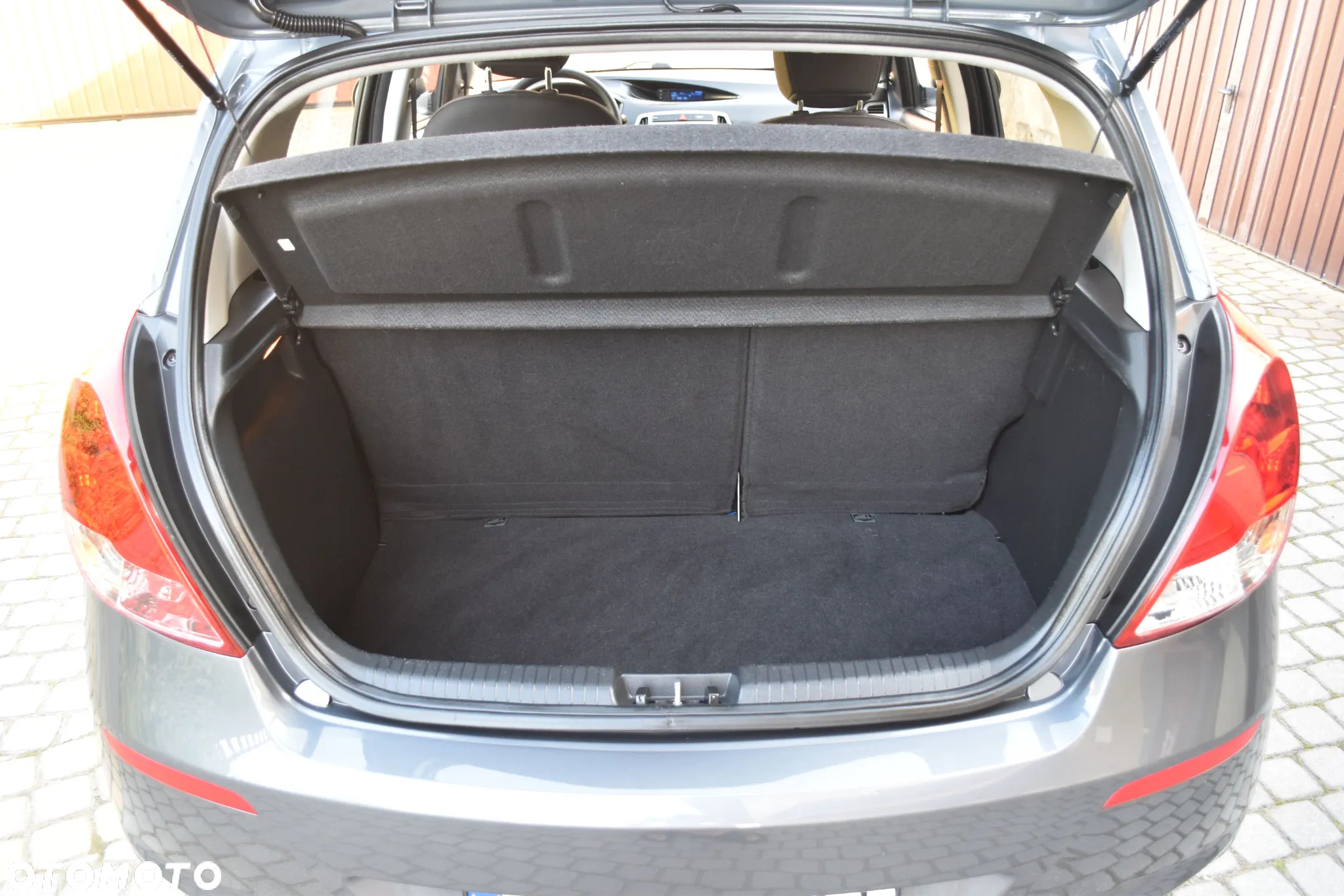 Hyundai i20 1.25 Comfort - 20