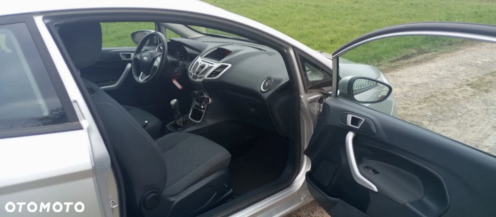 Ford Fiesta 1.25 Champions Edition - 8