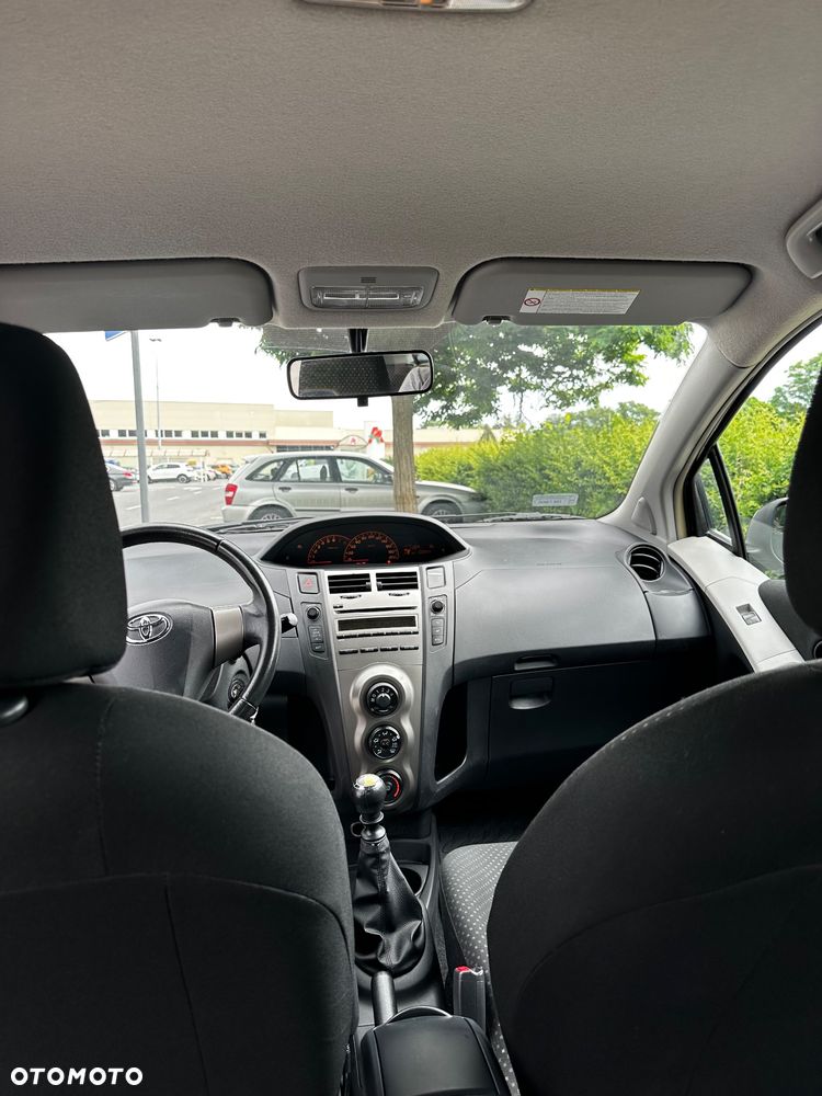Toyota Yaris 1.33 Terra - 23