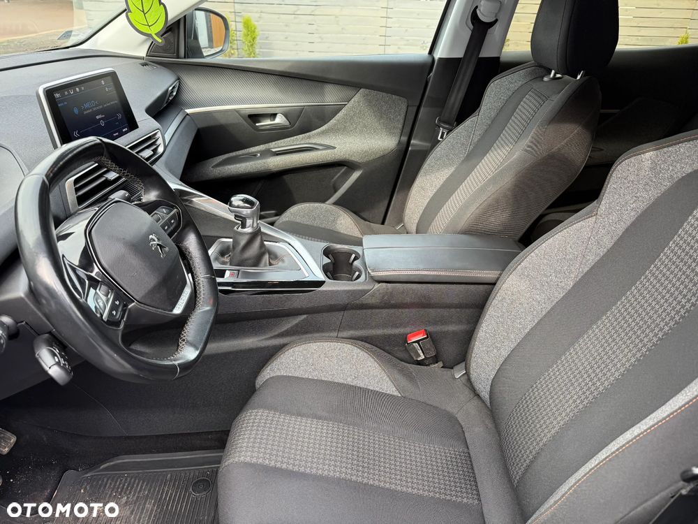 Peugeot 3008 PureTech 130 Stop & Start GPF Allure - 20