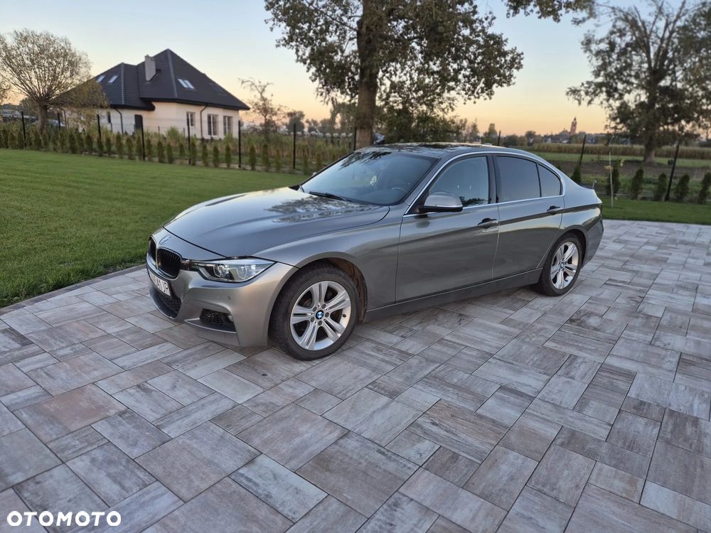 BMW Seria 3 2018 photo 3