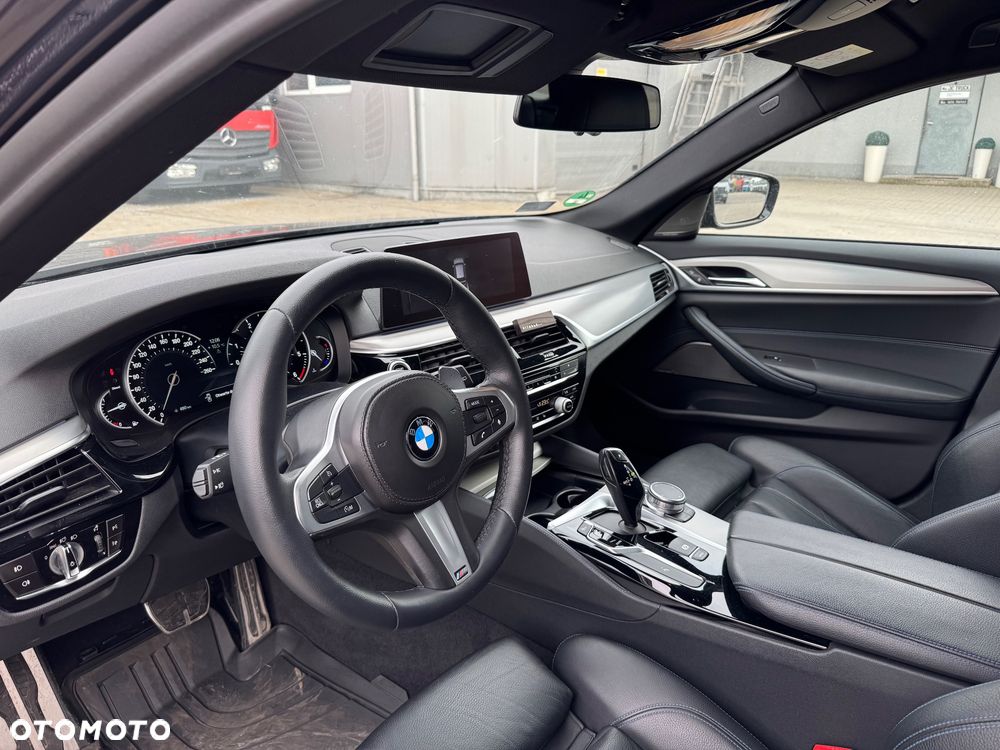 BMW Seria 5 530d xDrive Sport Line - 15