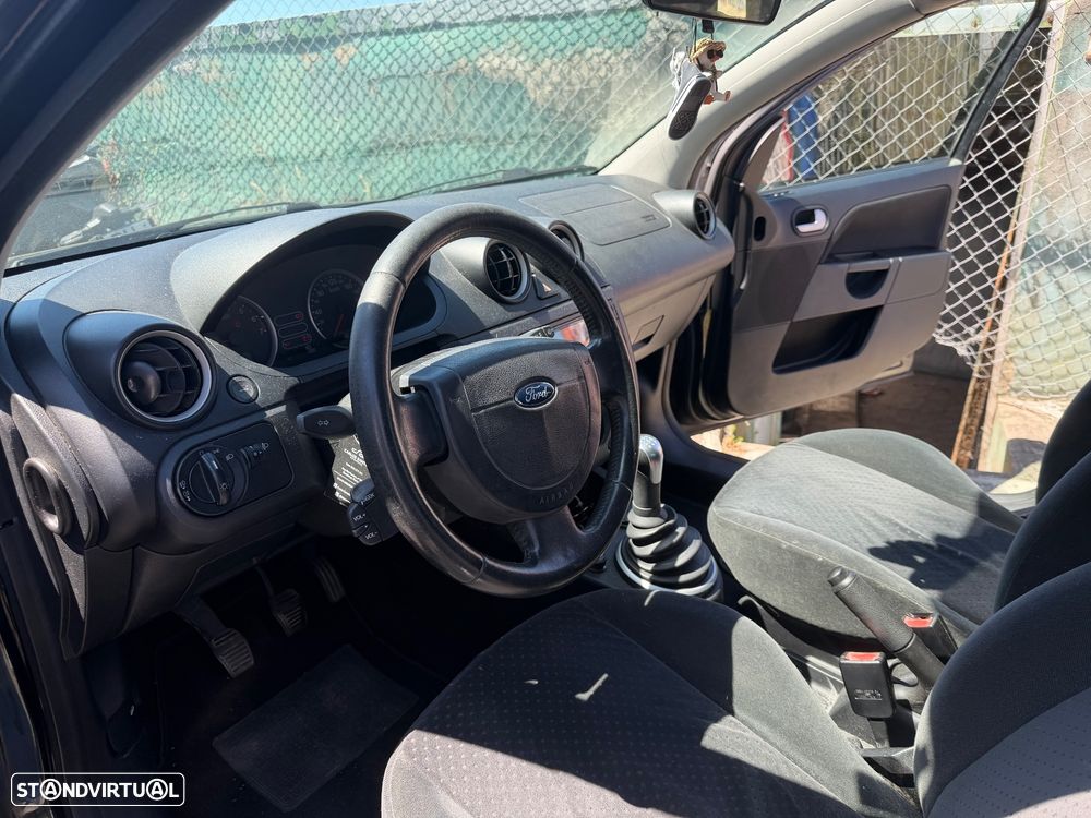 Ford Fiesta - 5