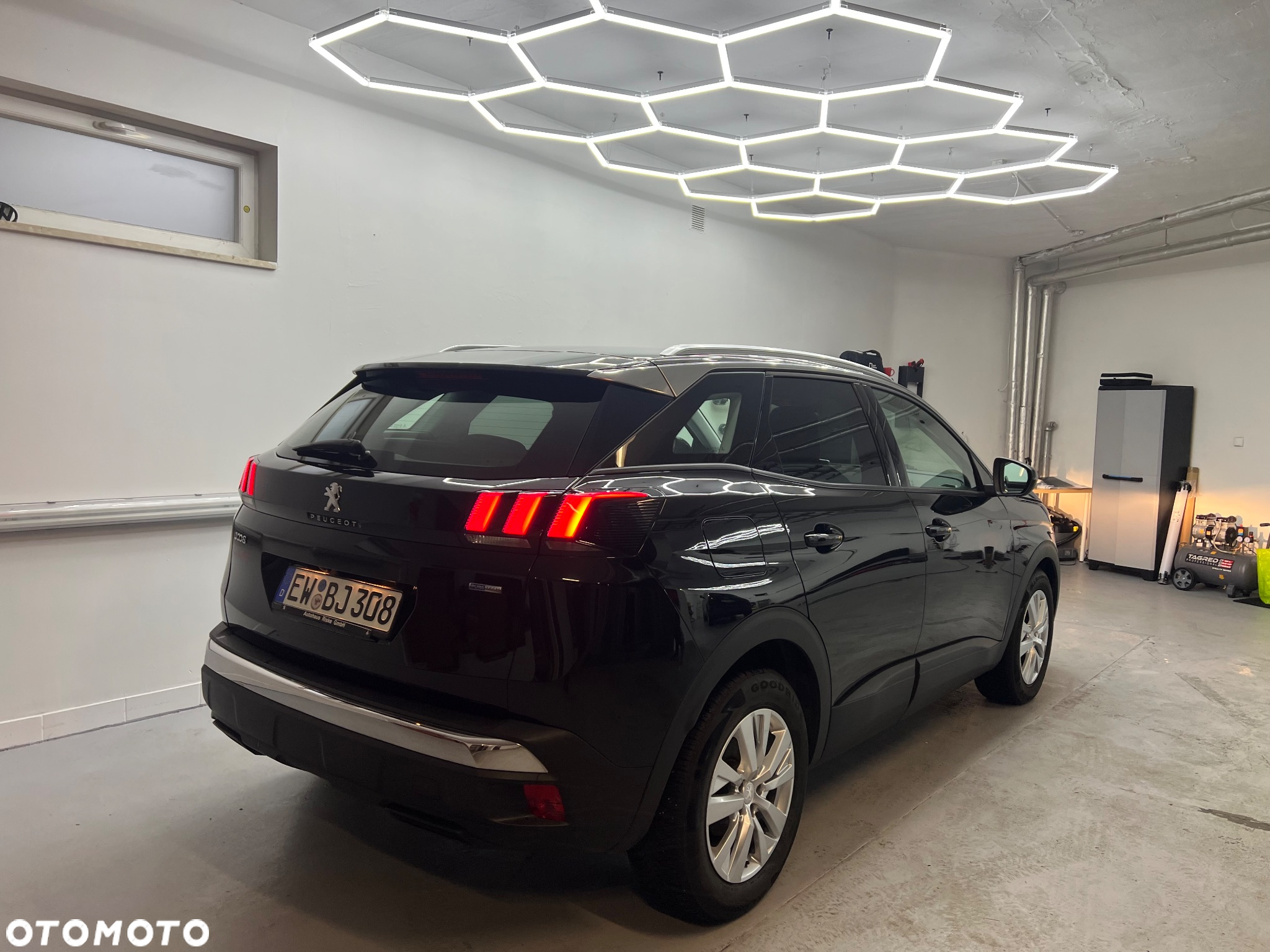 Peugeot 3008 PureTech 130 Stop & Start GPF Allure - 4