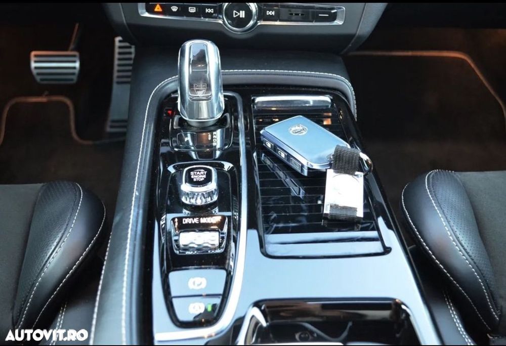 Volvo S90 T8 Recharge AWD Geartronic RDesign - 19