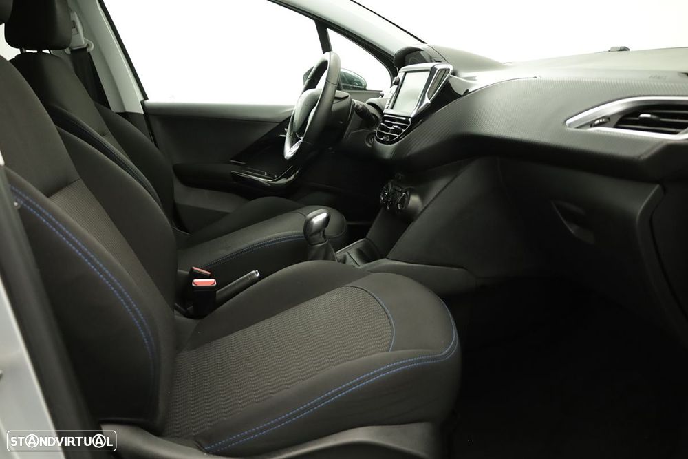 Peugeot 208 1.2 PureTech Active - 20