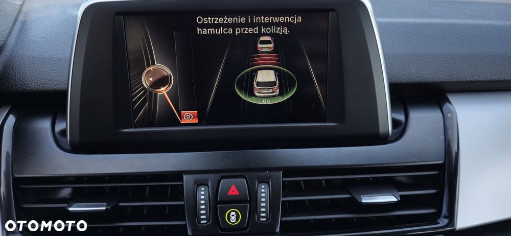 BMW Seria 2 216i Active Tourer - 18