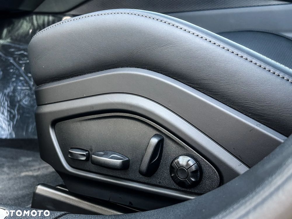 Porsche Panamera 4S E-Hybrid PHEV - 30