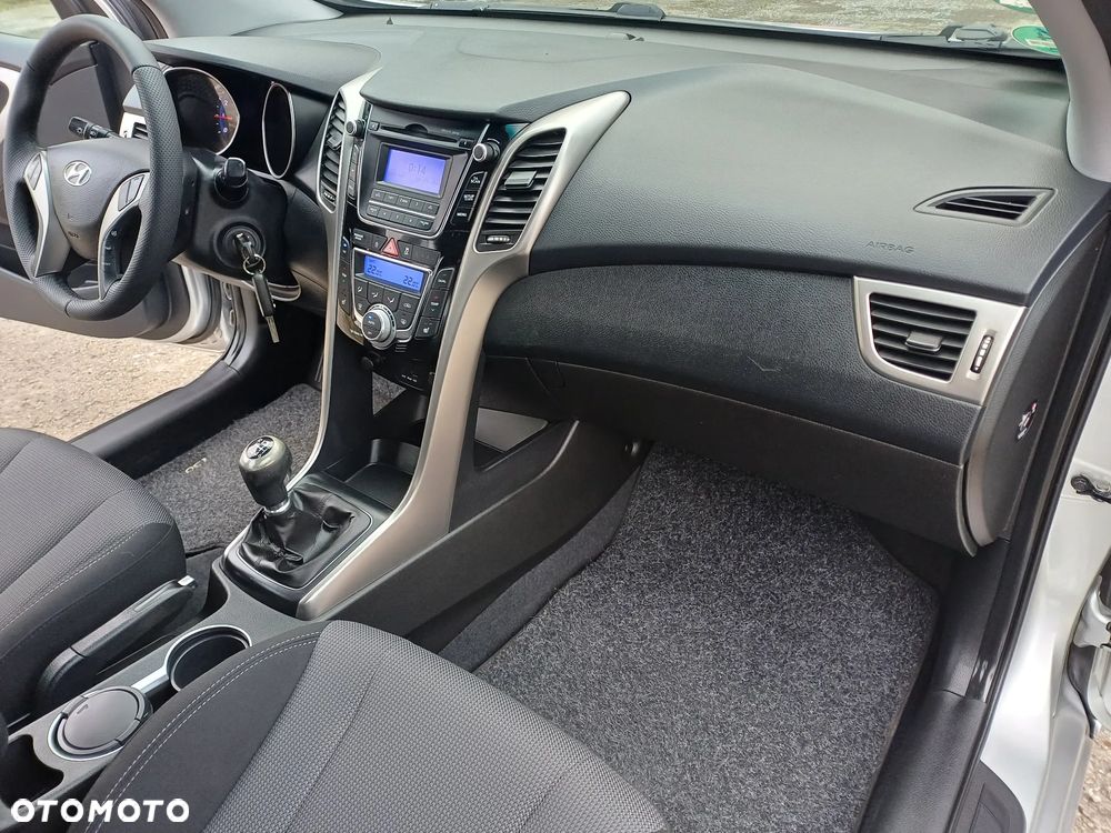 Hyundai i30 blue 1.6 GDI Style - 22