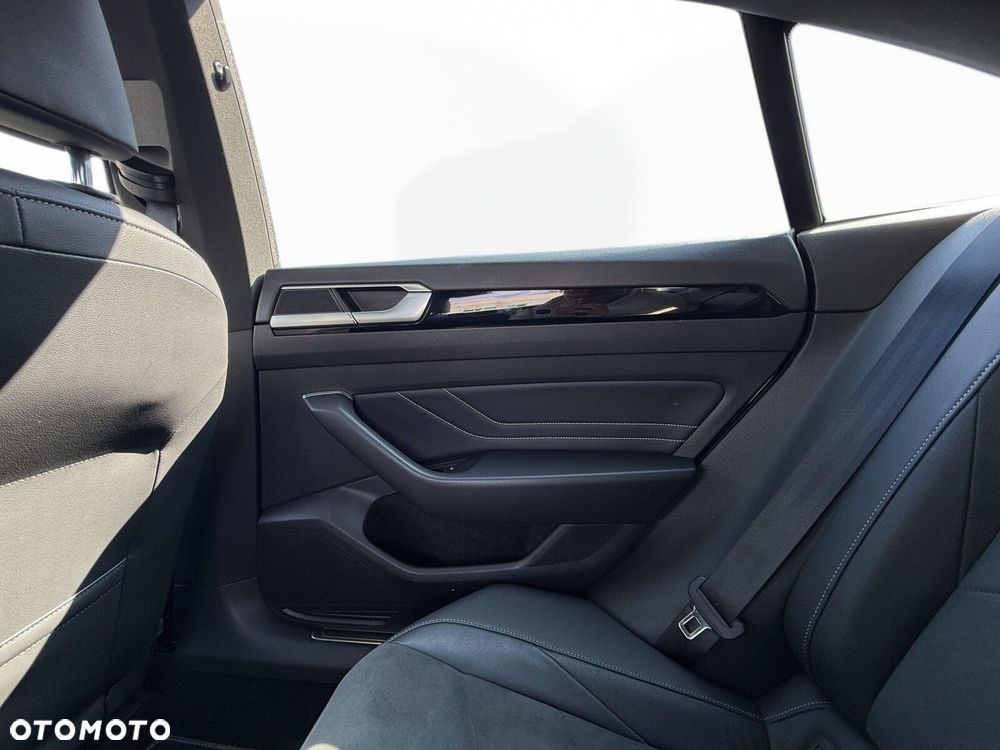 Volkswagen Arteon 2.0 TDI 4Motion R-Line DSG - 35