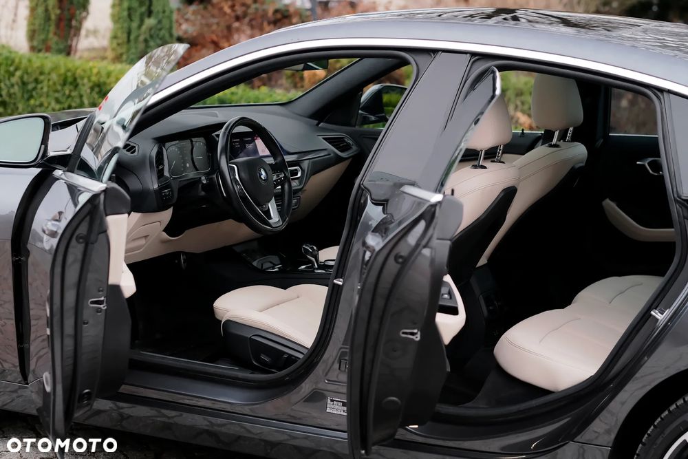 BMW Seria 2 225i xDrive Sport-Aut - 20