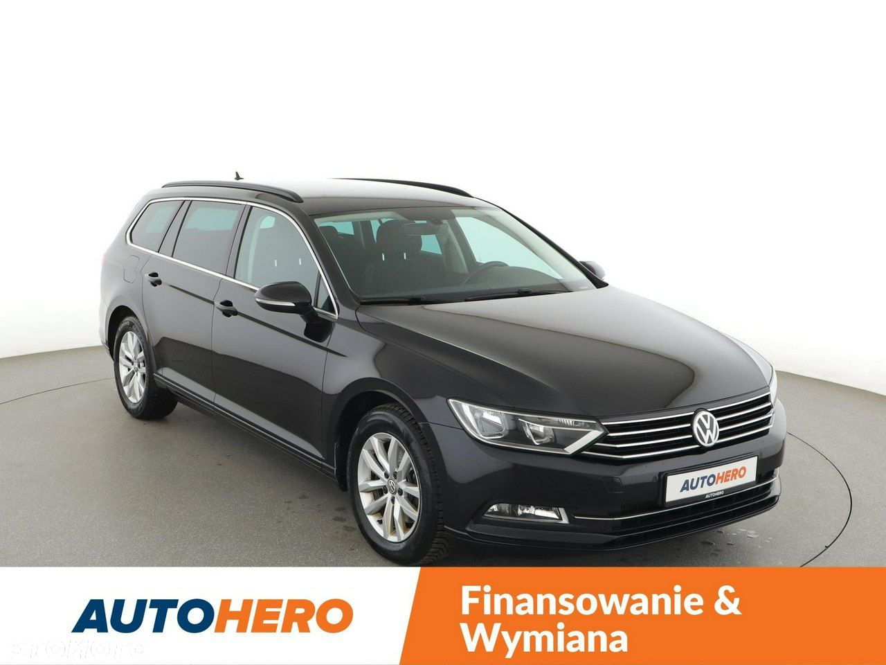 Volkswagen Passat - 10