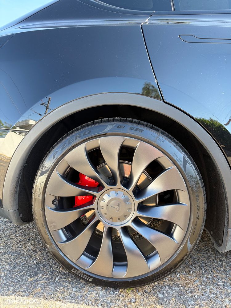 Tesla Model Y Performance Tração Integral - 8