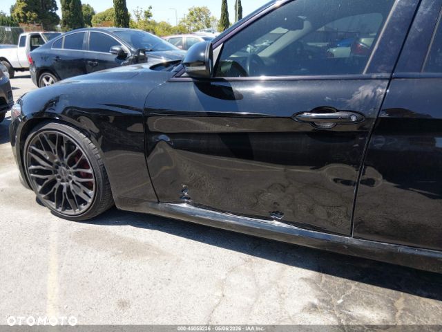 Alfa Romeo Giulia 2.0 Turbo 16V AT8 Veloce Ti - 6