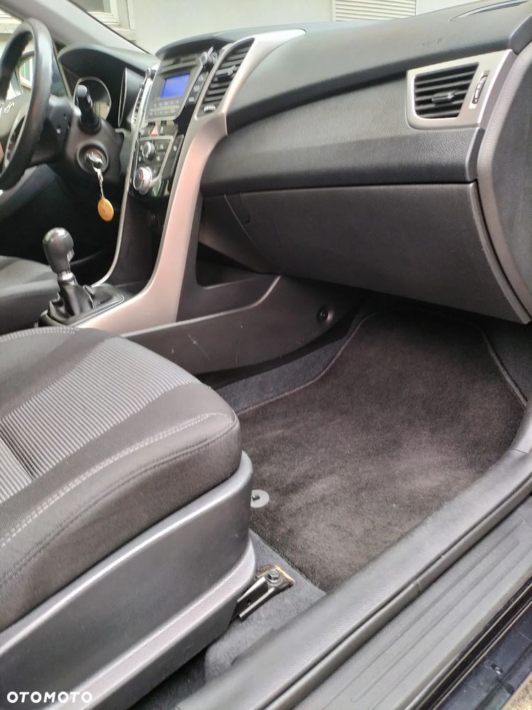 Hyundai i30 1.4 CRDi Comfort - 31
