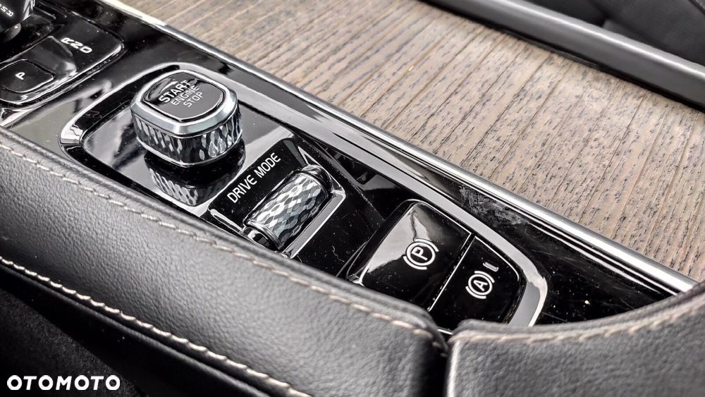 Volvo XC 90 B6 B AWD Inscription 7os - 28