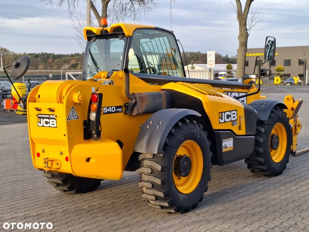 JCB 540 - 140 Hi Viz - 4