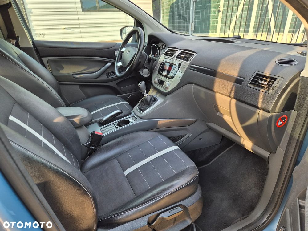 Ford Kuga 2.0 TDCi 2x4 Titanium - 20